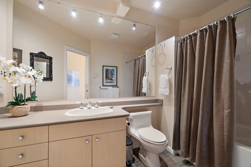 Luxury estate at 1019 Terrace Avenue, Victoria, BC — photo 25