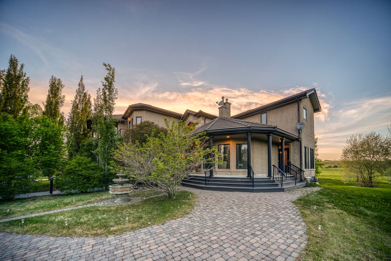 Luxury estate at 40 Blueridge Bay, Calgary, AB — photo 5