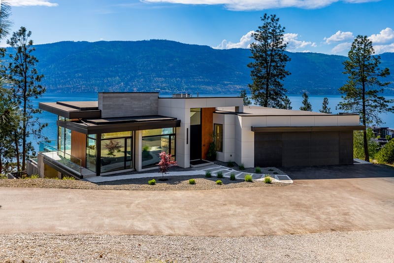 Luxury estate at 7650 Finch Road, Lake Country, BC — photo 2