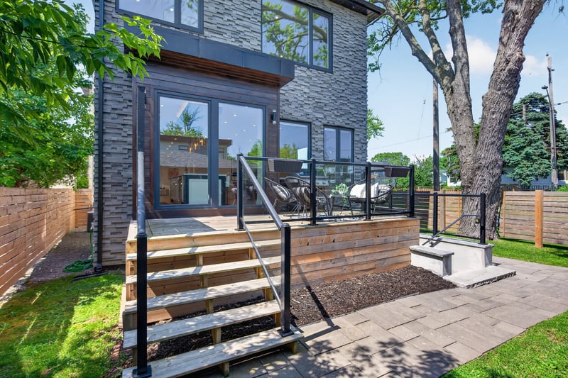 Luxury estate at 1047 Meredith Avenue, Mississauga, ON — photo 30