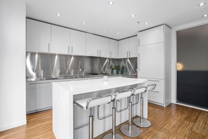 Luxury estate at 36 Water Street #509, Vancouver, BC — photo 7