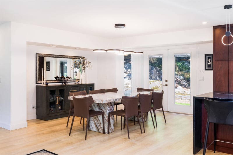 Luxury estate at 3965 Viewridge Place, West Vancouver, BC — photo 6