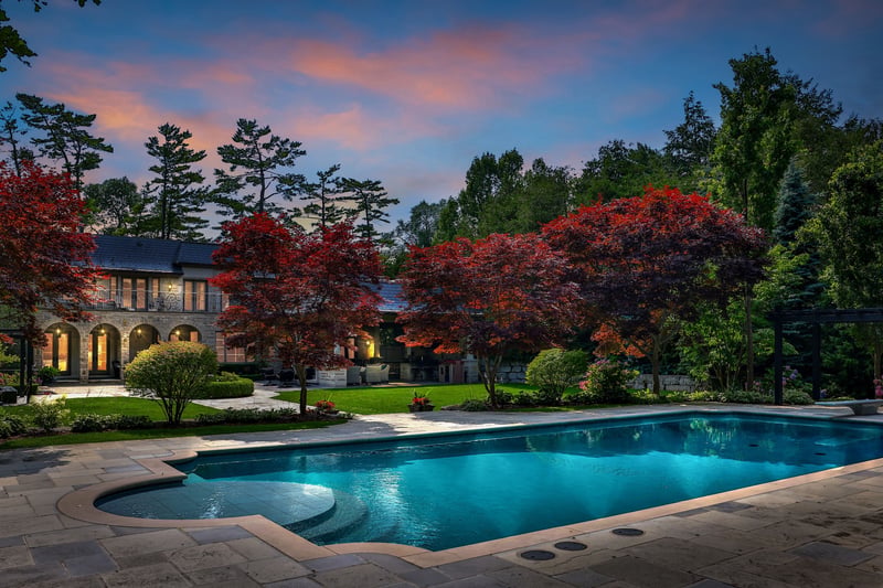 Luxury estate at 113 Maple Grove Drive, Oakville, ON — photo 45