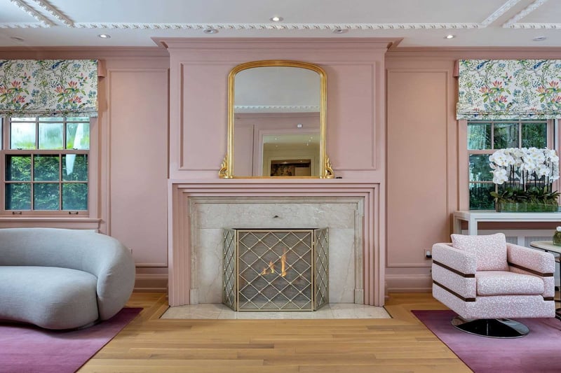 Luxury estate at 31 Sandringham Drive, Toronto — photo 13