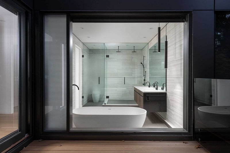 Luxury estate at 11 North Drive, Toronto — photo 10