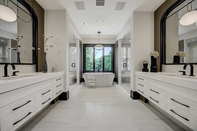 Luxury estate at 211 Glencairn Avenue, Toronto — photo 12