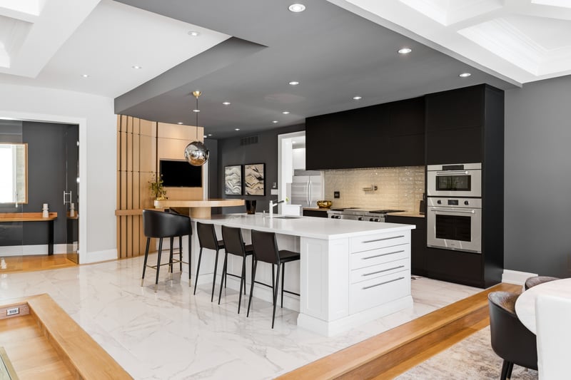 Luxury estate at 3205 Highpoint Court, Burlington, ON — photo 11