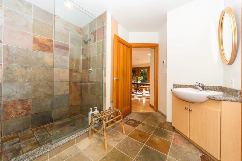 Luxury estate at 170 Highview Place, Lions Bay, BC — photo 17