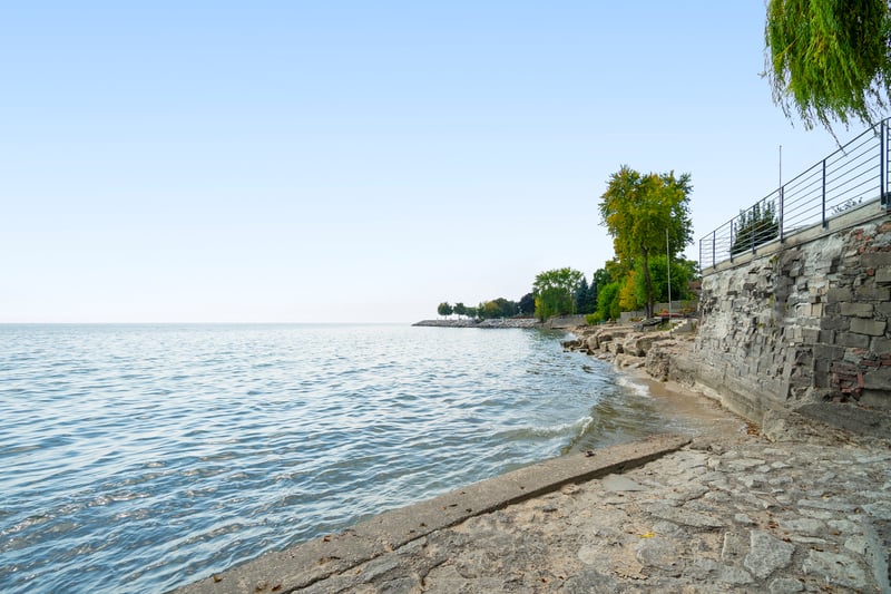 Luxury estate at 1 Lake Shore Drive, Toronto, ON — photo 39