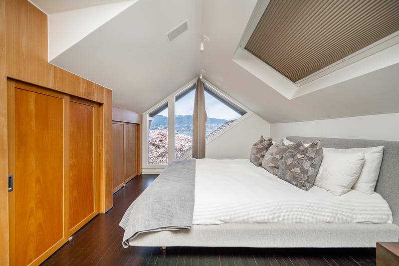 Luxury estate at 3262 West 1st Avenue, Vancouver, BC — photo 36