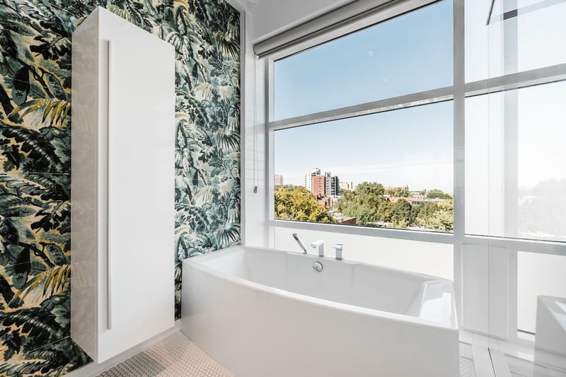 Luxury estate at 828 Rue Sherbrooke Est #700, Montréal, QC — photo 17