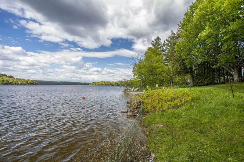 Luxury estate at 15 Chemin du Hibou, Eastman, QC — photo 7