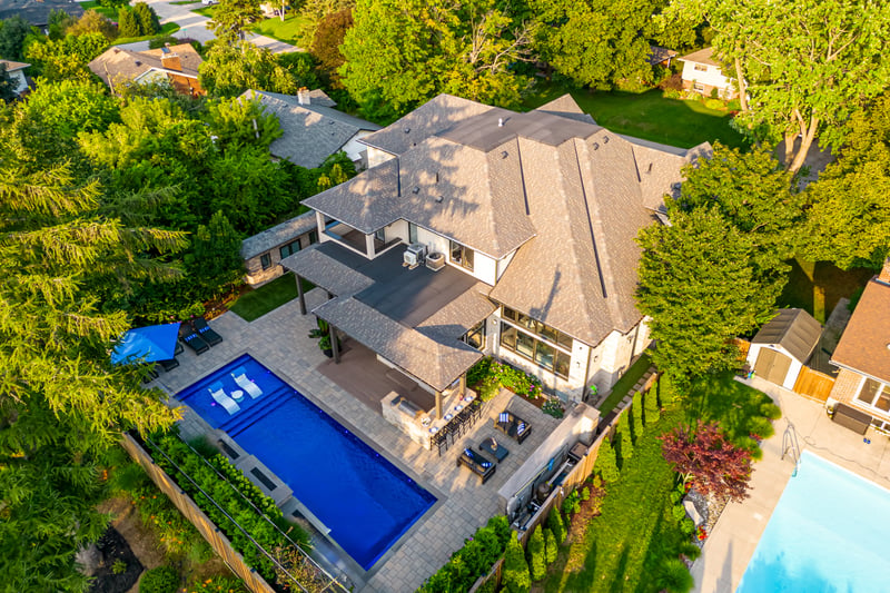 Luxury estate at 100 Seneca Drive, Hamilton, ON — photo 1