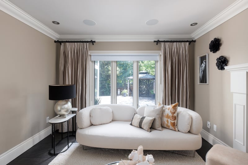 Luxury estate at 262 Mary St, Oakville, ON — photo 9