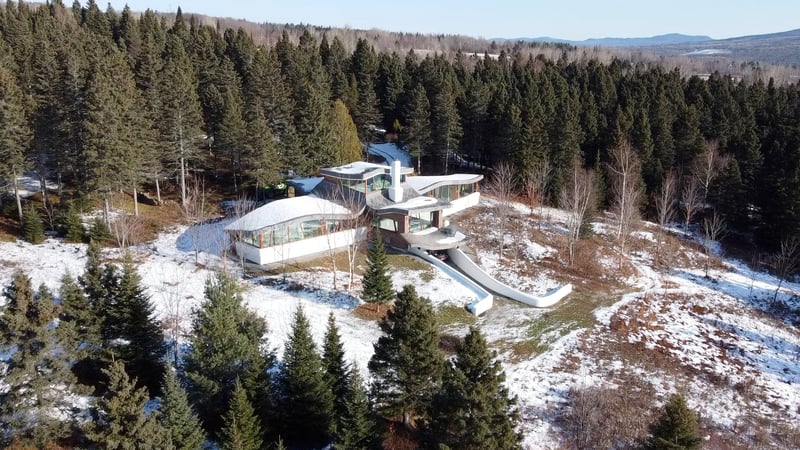 Luxury estate at 215 Mtee des Bois, Saint-Ferreol-les-Neiges — photo 18