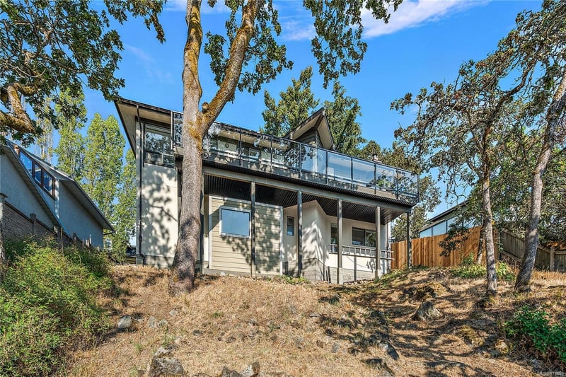 Luxury estate at 4101 Mariposa Heights, Victoria, BC — photo 18