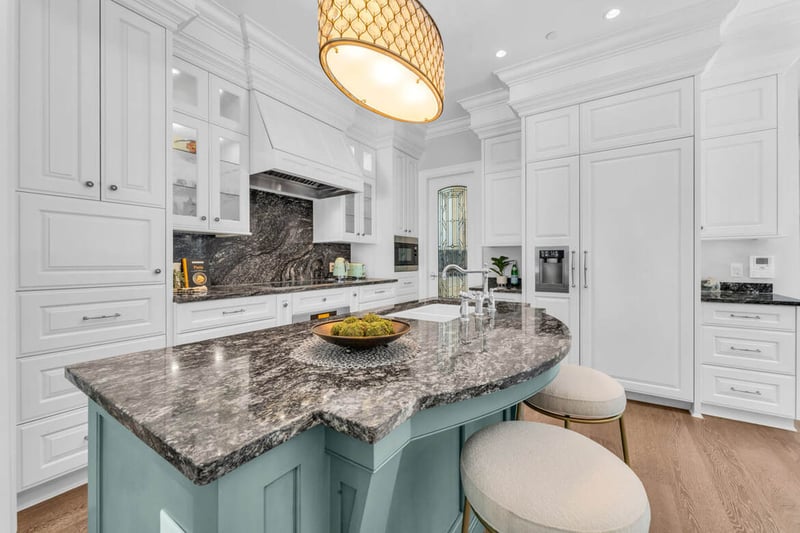 Luxury estate at 4348 Erwin Drive, West Vancouver, BC — photo 9