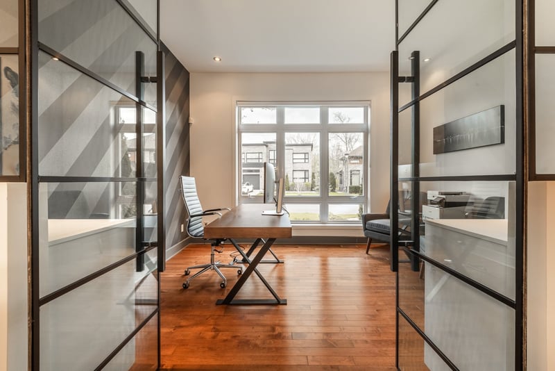 Luxury estate at 34 Rue Antoine-Forestier, St-Bruno-de-Montarville, QC — photo 9