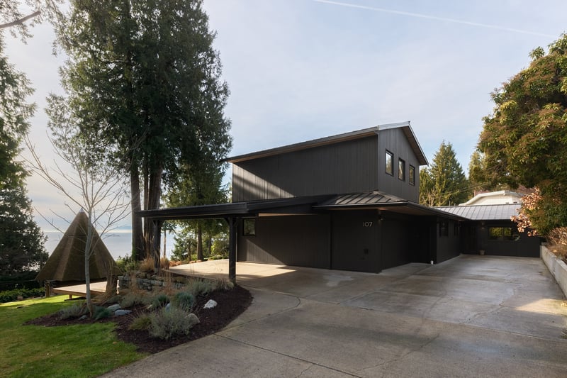 4-bedroom luxury home in 107 Mahan Road, Gibsons, BC
