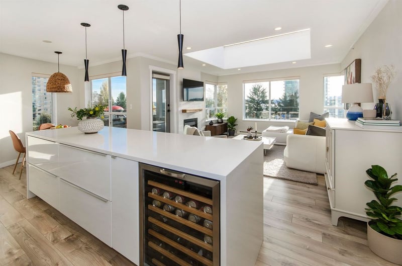 Luxury estate at 120 2nd Street East, North Vancouver, BC — photo 20