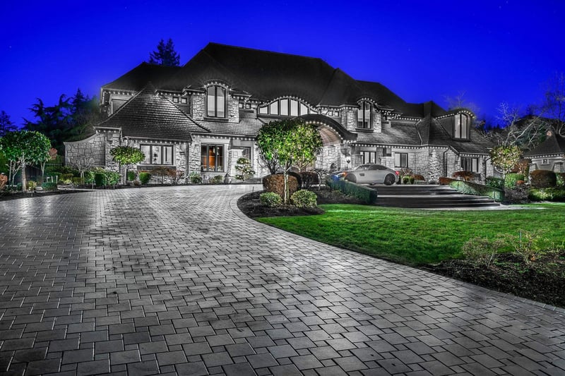 Luxury estate at 13283 56 Avenue, Surrey, BC — photo 2