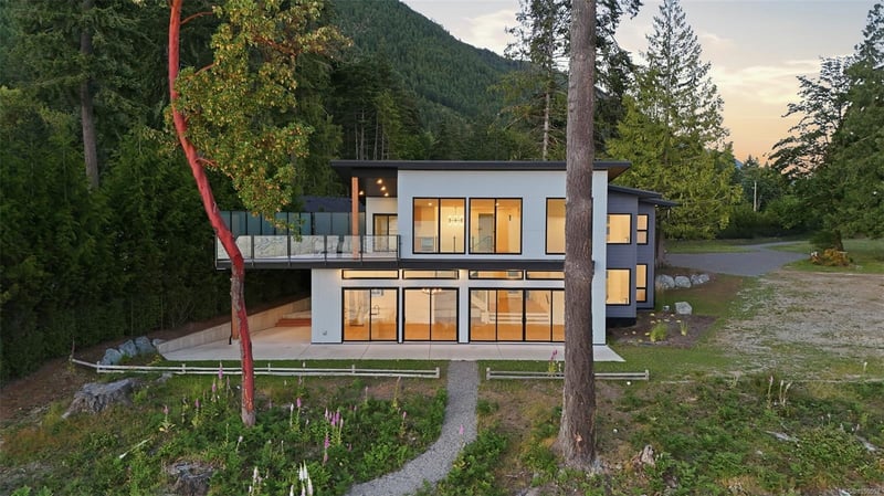 Luxury estate at 8394 Sa Seen Os Road, Youbou, BC — photo 4