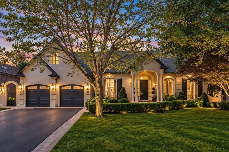 Luxury estate at 21 Harrington Place, Hamilton, ON — photo 5