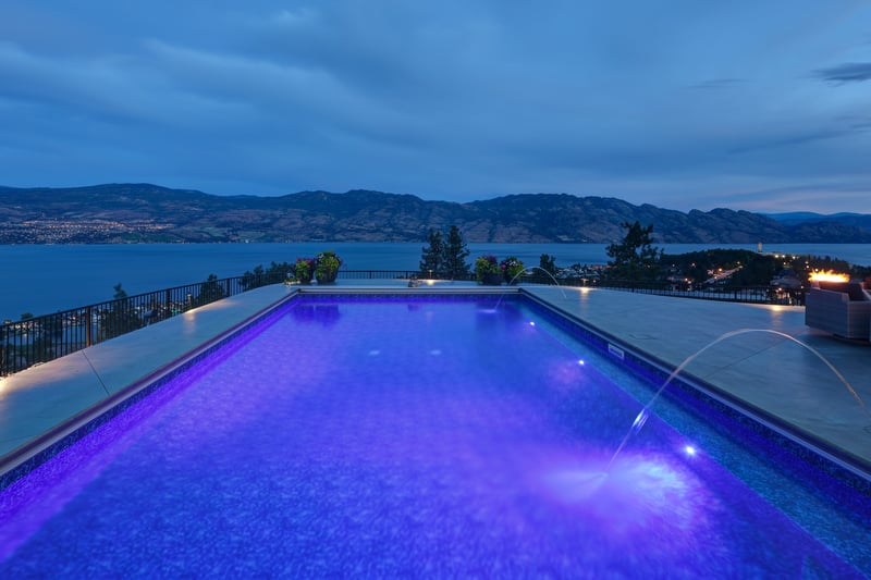Luxury estate at 1520 Vineyard Drive, West Kelowna, BC — photo 3