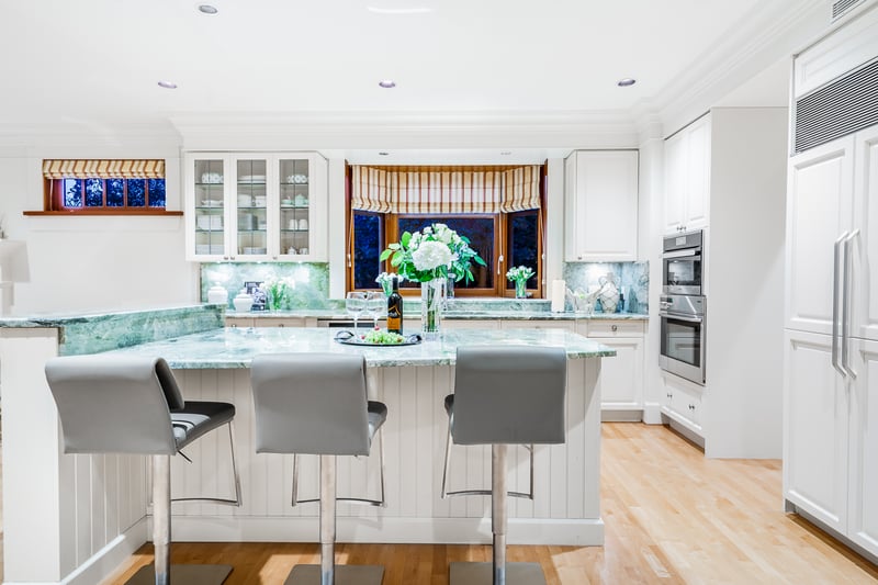 Luxury estate at 2817 Bellevue Avenue, West Vancouver, BC — photo 14