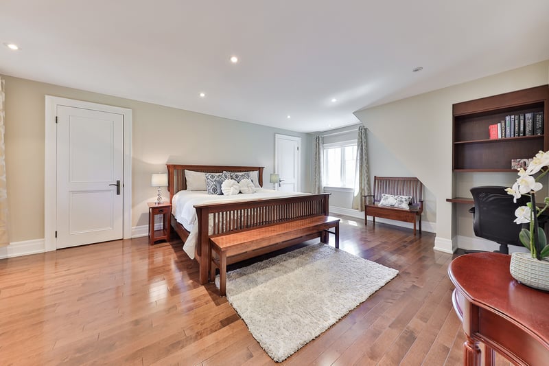 Luxury estate at 80 Oakes Drive, Mississauga, ON — photo 12