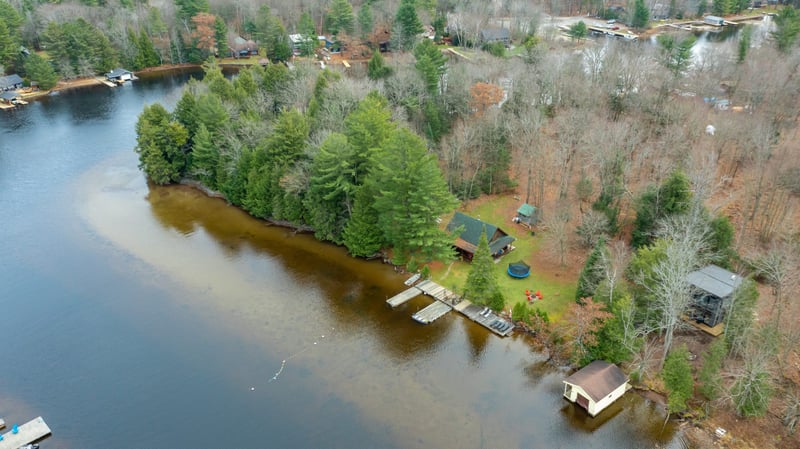 Luxury estate at 30 McVittie Island, Bracebridge, ON — photo 2