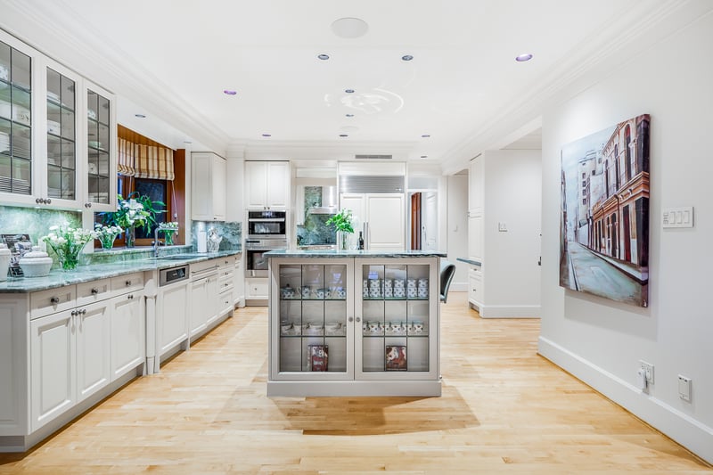 Luxury estate at 2817 Bellevue Avenue, West Vancouver, BC — photo 9