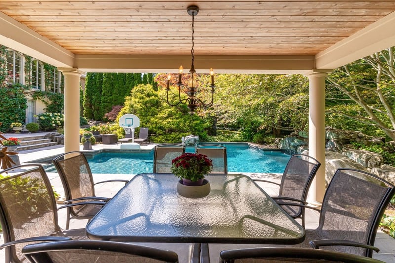 Luxury estate at 21 Harrington Place, Hamilton, ON — photo 22