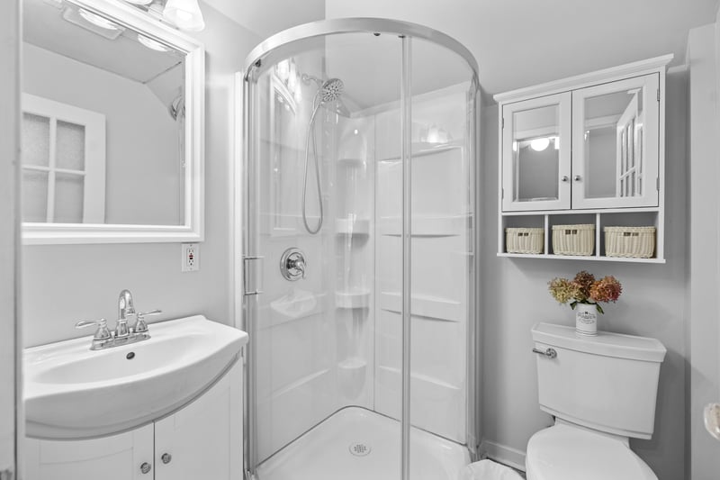 Luxury estate at 247 MacNab Street South, Hamilton, ON — photo 34