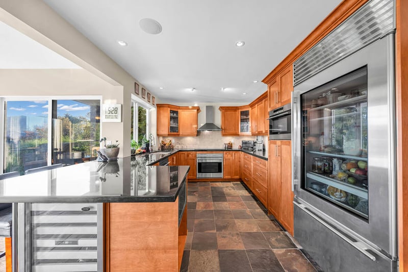 Luxury estate at 1740 Ioco Road, Port Moody, BC — photo 11