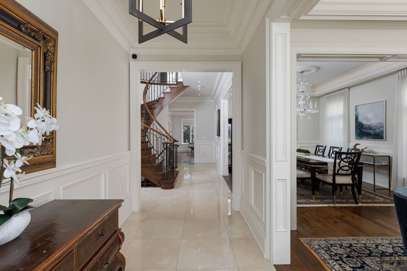 Luxury estate at 94 Munro Boulevard, Toronto, ON — photo 4