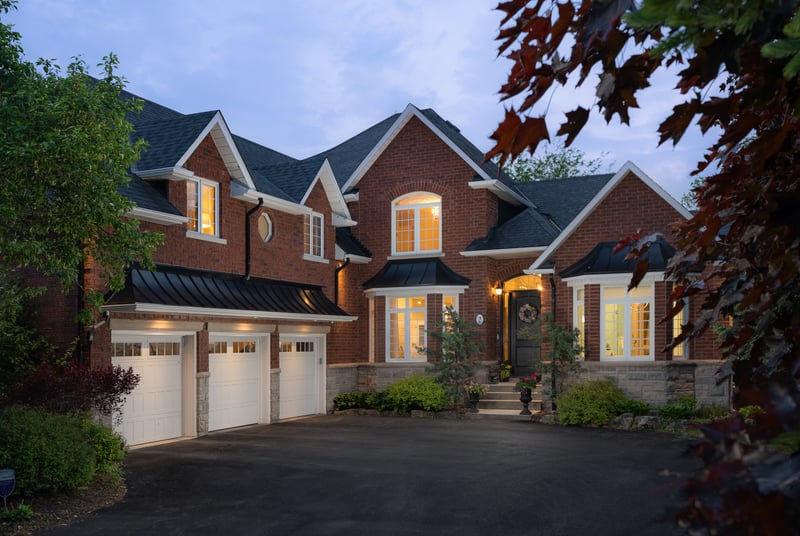 Luxury estate at 2 Vanvalley Drive, Whitchurch-Stouffville, ON — photo 1