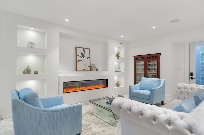 Luxury estate at 1589 Glenhill Crescent, Mississauga, ON — photo 36
