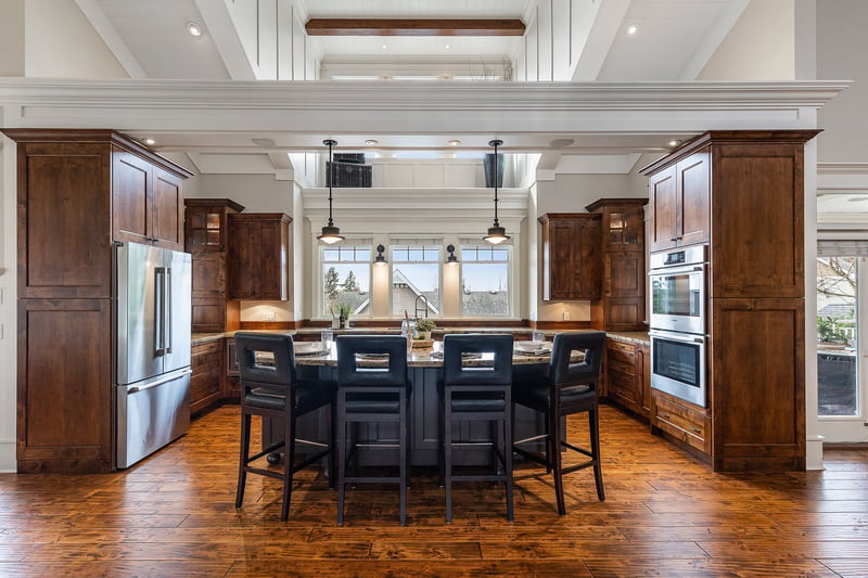 Luxury estate at 5733 182 Street, Surrey, BC — photo 4