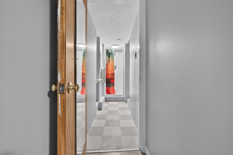 Luxury estate at 11015 87 Avenue Northwest #11015, Edmonton, AB — photo 41