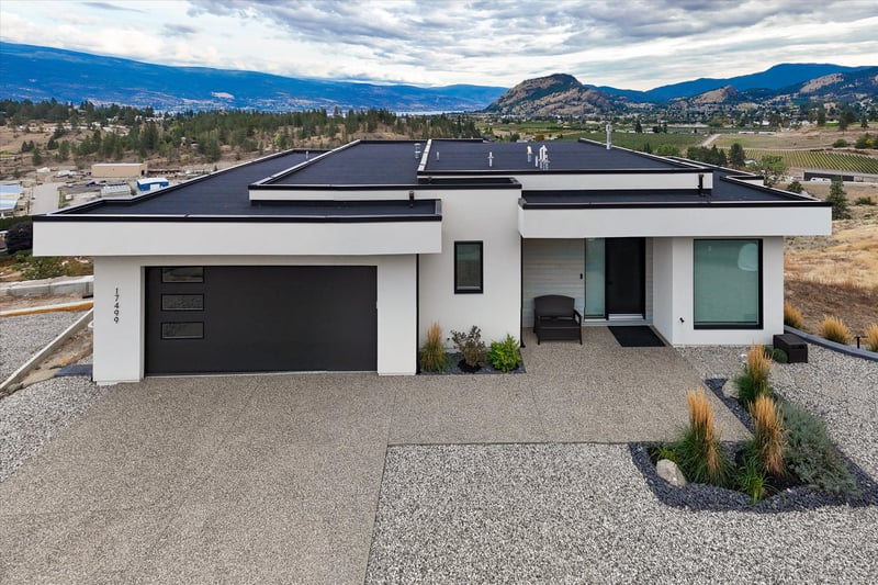 Luxury estate at 17499 Sanborn Street, Summerland, BC — photo 8