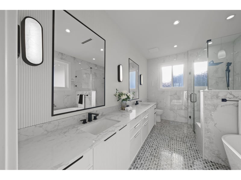 Luxury estate at 16038 9a Ave, Surrey, BC — photo 13