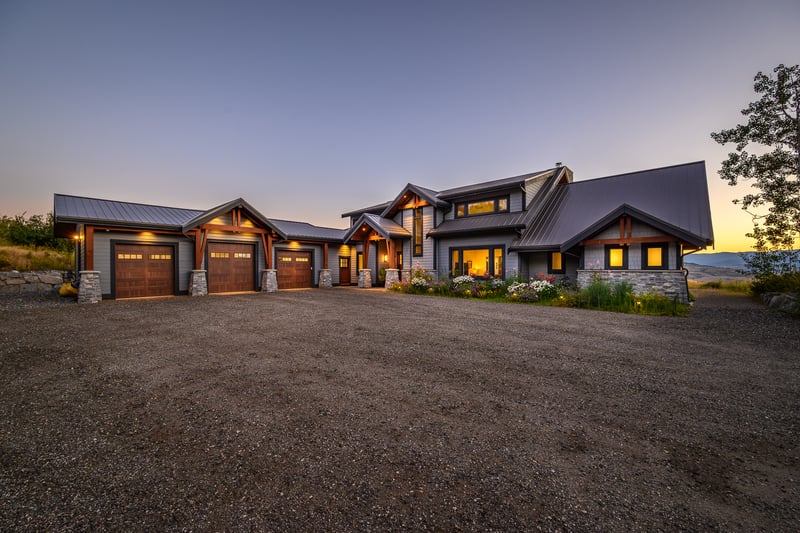 Luxury estate at 7212 Mountridge Place, Vernon, BC — photo 2