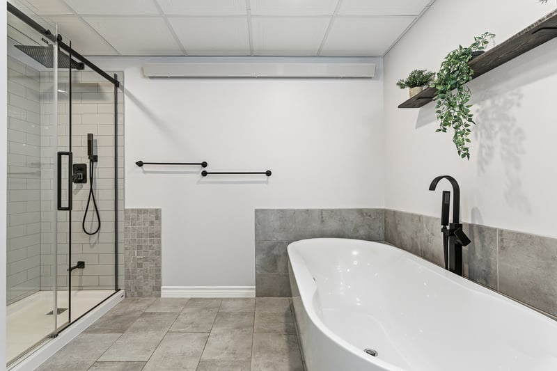 Luxury estate at 265 Rue Rosedale, Ayer's Cliff, QC — photo 28