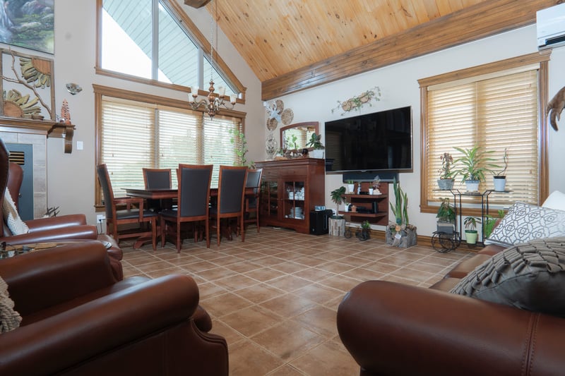 Luxury estate at 438 Titus Road, Saint-Joseph-de-Madawaska, NB — photo 5