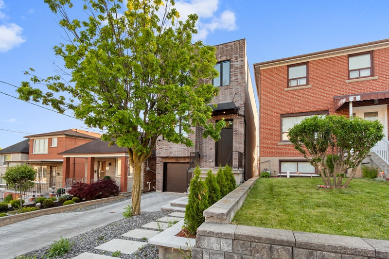 Luxury estate at 526 Westmount Avenue, Toronto, ON — photo 7