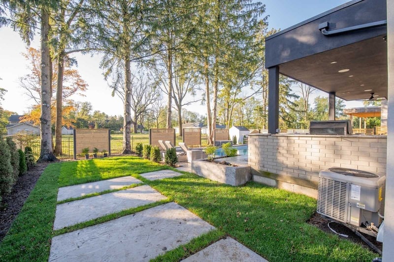 Luxury estate at 142 Blair Lane, Hamilton — photo 12