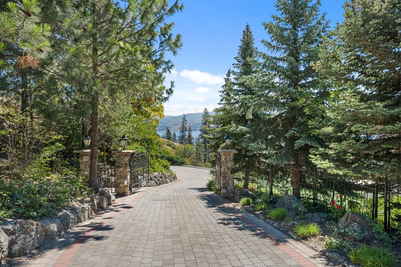 Luxury estate at 3470 Drought Road, Peachland, BC — photo 9