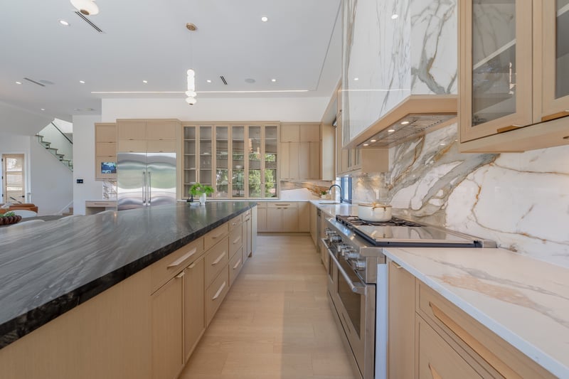 Luxury estate at 15401 78 Avenue, Surrey, BC — photo 9