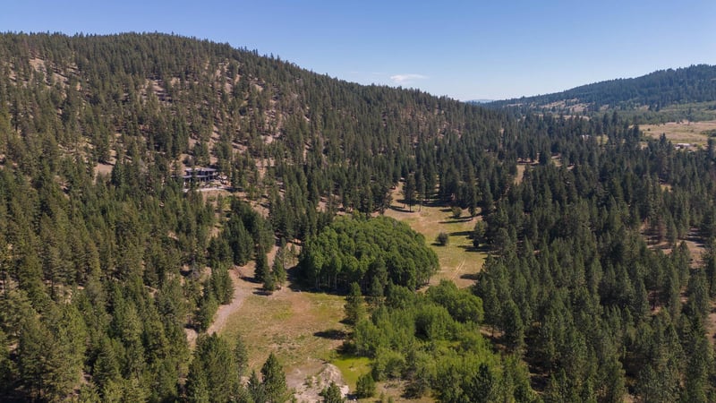 Luxury estate at 26 Commonage Road, Vernon, BC — photo 29